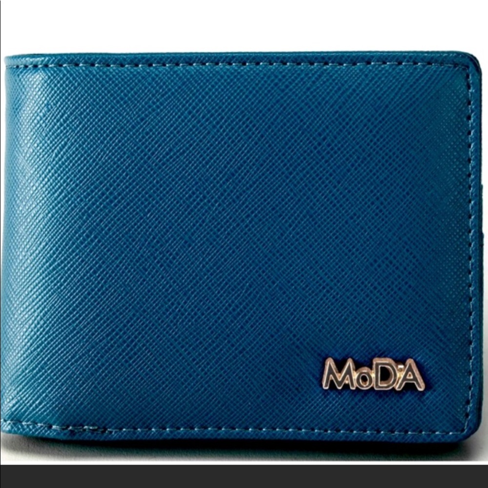 MoDA bi fold faux leather wallet.